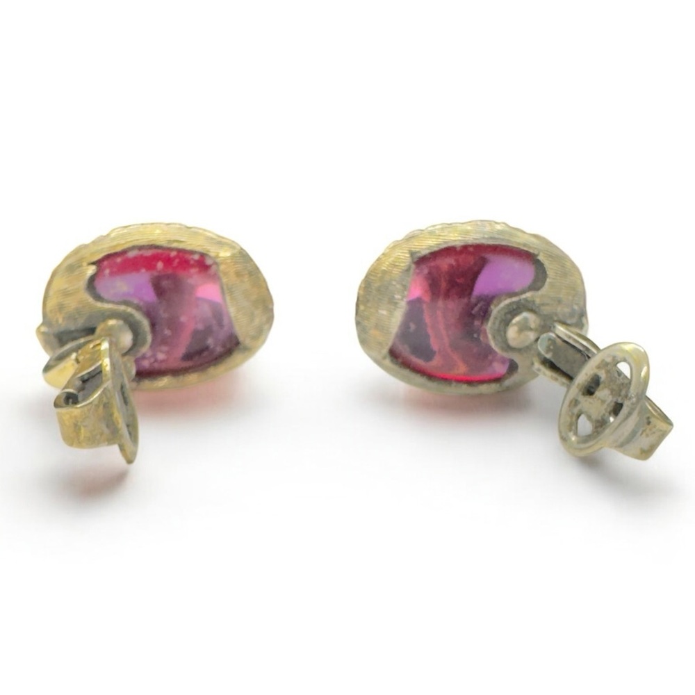 Vintage HTF Trifari Renaissance Cranberry & Blue Poured Glass Clip-On Earrings - Picture 6 of 8